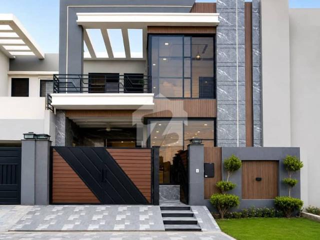 5 Marla Ultra Luxury House Modern Design For Sale In Bahria Orchard