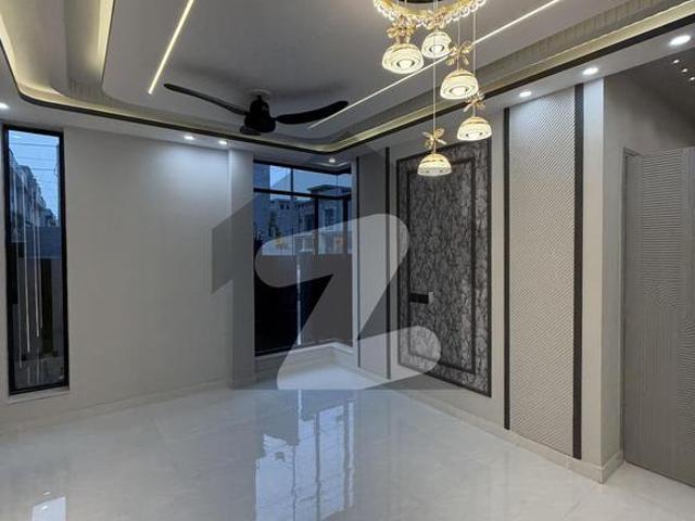 5 Marla Ultramodern House For Sale In Central Park Housing Scheme Lahore Near To Commercial, Mosque And Park Central Park Housing Scheme