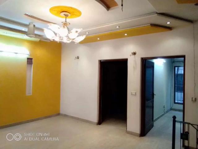 5 marla upper portion 1st amd 2nd floor Lahore Johar Town ID 58384