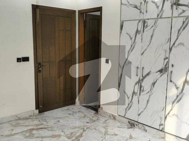5 Marla Upper Portion Available For Rent In Cavalry Extension