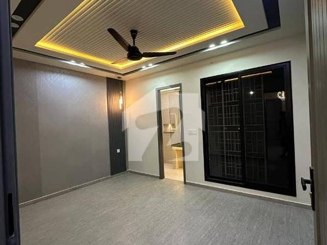 5 Marla Upper Portion Available For Rent In Park View City Lahore