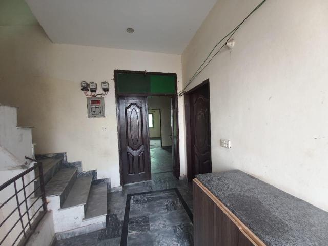 5 Marla Upper portion for Rent