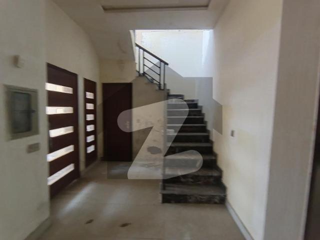 5 Marla Used Villa For Sale Zaitoon New Lahore City