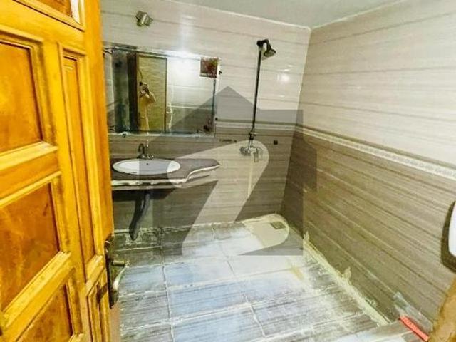 5 Marla Vvip Flat Type Portion For Bachelors Like Student & Job Holder Near To Orange Train Sabzazar Scheme