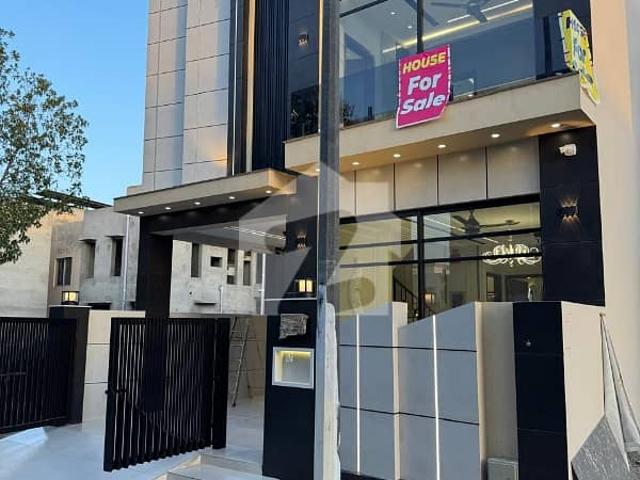 5 marla very beautiful house for sale in dha 11