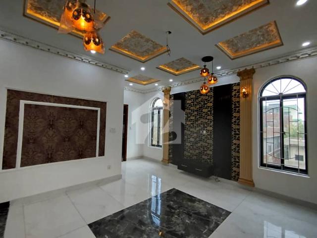 5 marla very solid house for sale in pakarab society lhr