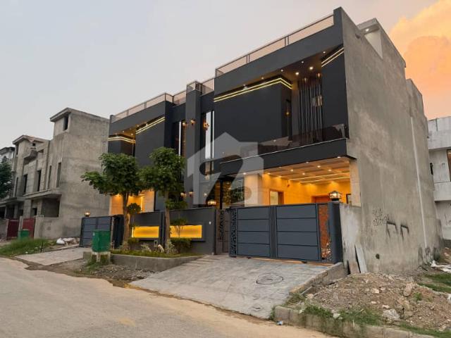 5 Marla 25*50 Pair House Demand: Rs 540 Lacs