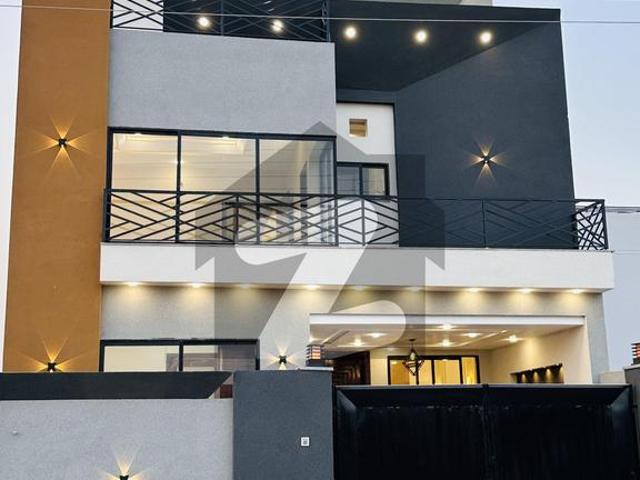 5 Marla 3 Storey Beautiful House For Sale Buch Villas Buch Executive Villas