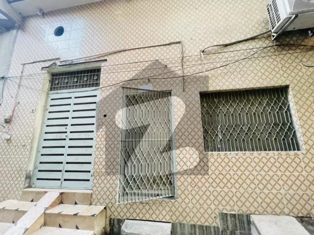 5 Marle marble & tiles Wala khoobsurat ghr sale k Liye available hai Gujranwala