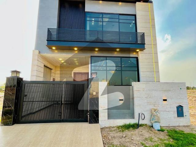 5 Marle Beautiful House Available for sale
