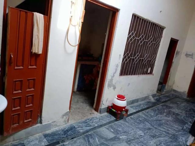 5 marle 5 sarsai Govt colony Hira masjid wali gali me hy Okara ID 31200