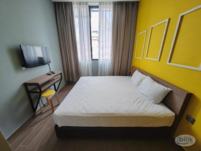 5 min to LRT PUDU 10 min to IKEAPrivate Room with Attached Bathroom Move in IMMEDIATELY ‼️ Airbnb style Concept