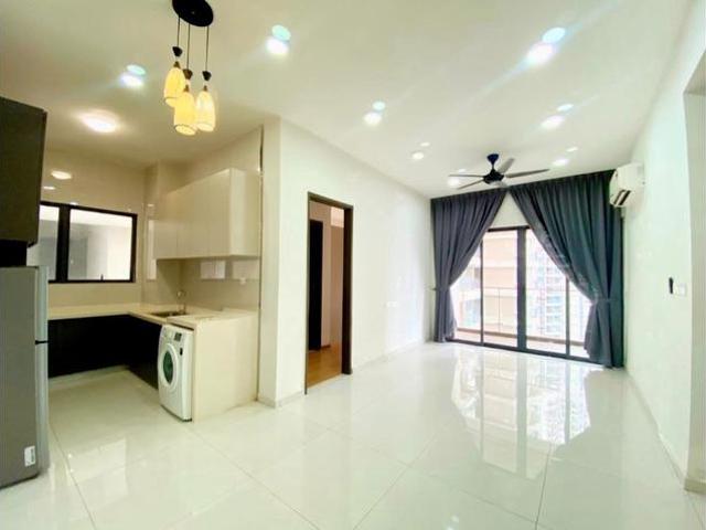 5 min ciq jb country garden 2 bed danga bay rf 3 bed bora