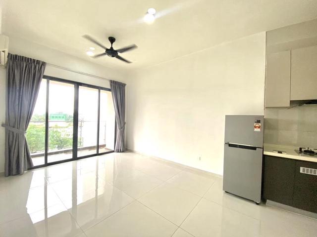 5 min ciq jb country garden 2 bed danga bay 2bed 3bed rnf low deposit