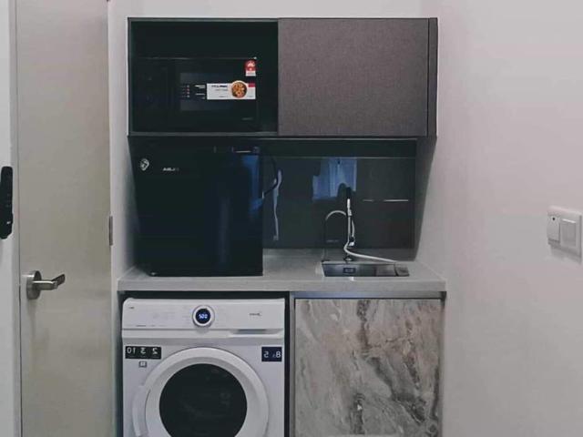 5 mins walk to MRT  10 mins to MyTown Fully furnished with Built in Cabinet Studio at Trion 2