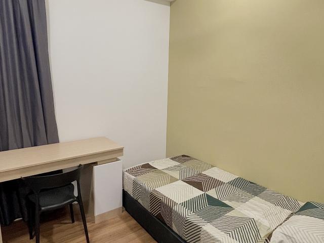 5 Mins Walk to MRT MaluriSingle Room at M Vertica KL City Residences, Cheras