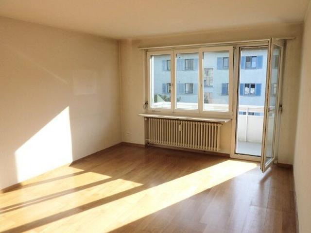 5 minutes from the S Bahn station