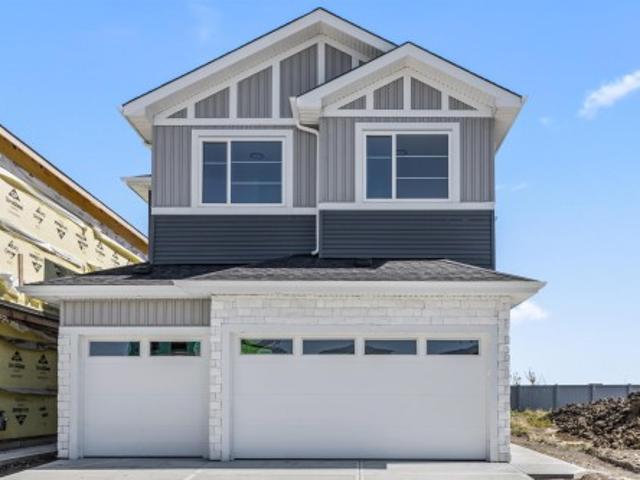 5 Mockingbird Crescent, Fort Saskatchewan, AB, T8L 3S3 house for sale | Listing ID E4504 | Royal LePage