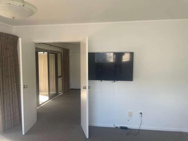 5 Mongorry Place, Mount Roskill, Auckland City