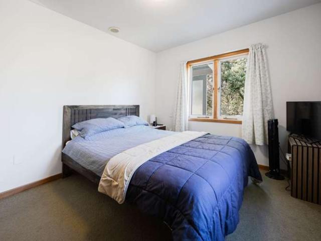 5 Montana Avenue, Murrays Bay, North Shore City