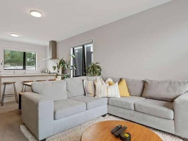 5 Awamarino Way, Westgate, Auckland