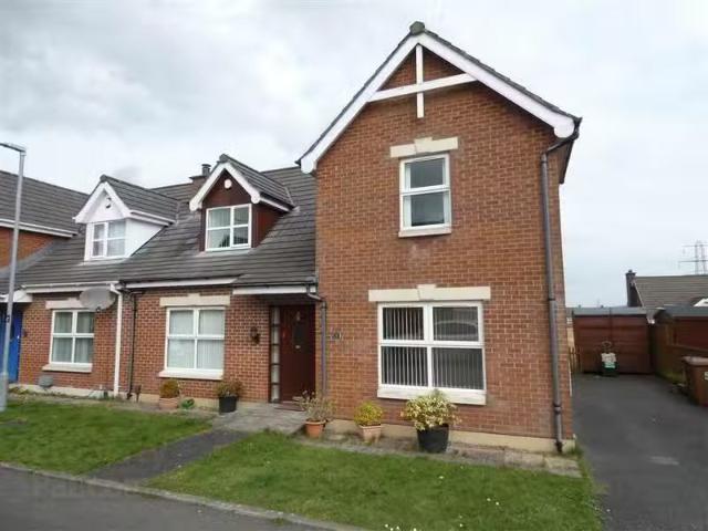 5 Aylesbury Mews