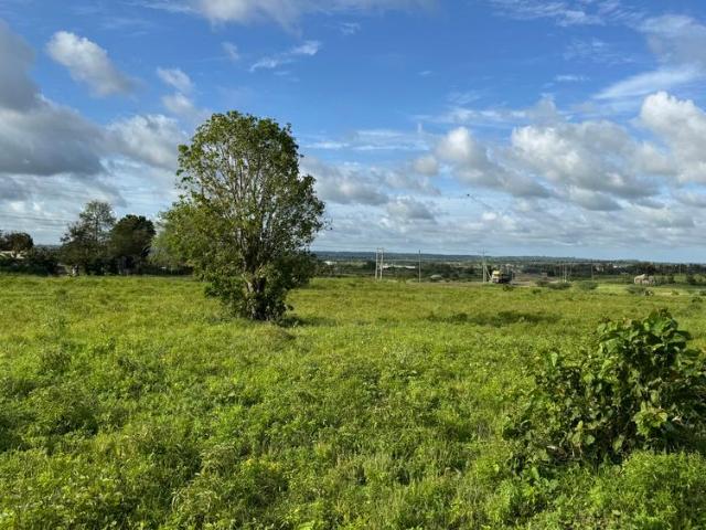 5 acre's plot Mavueni Touching Mavueni Mariakani bypass