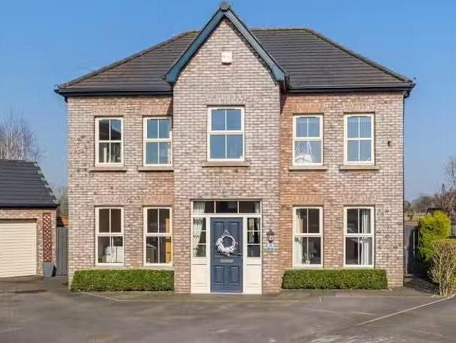5 Ashfield Hall