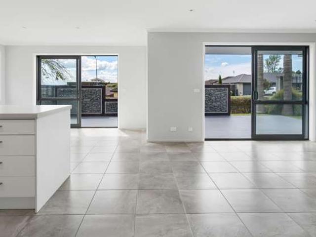 5 Ballintoy Park Drive, Welcome Bay, Tauranga