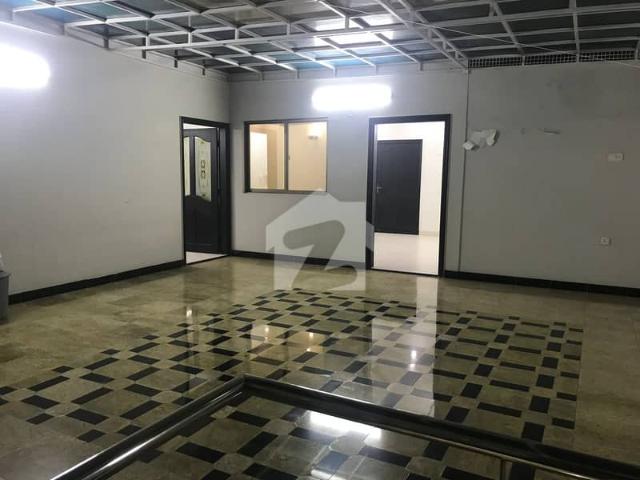 5 Bed DD Duplex Flat Available For Sale