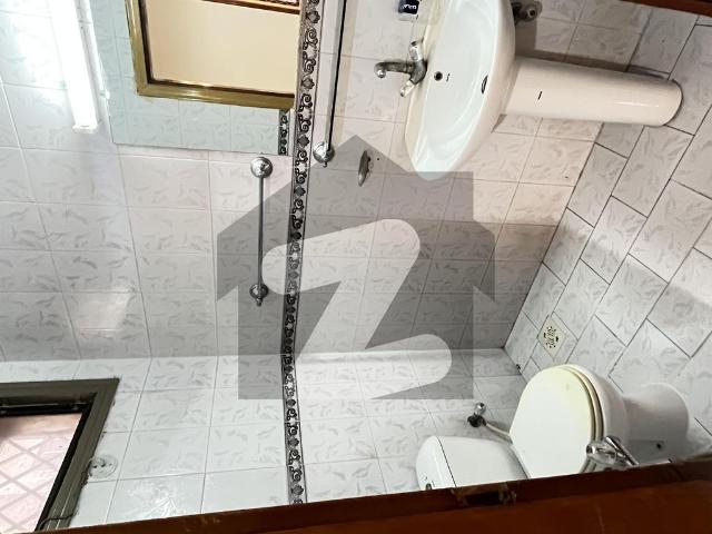 5 Bed Full House Available For Rent F 11