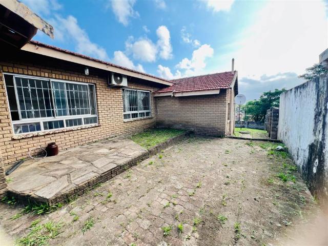 5 Bedroom House in Avoca Hills