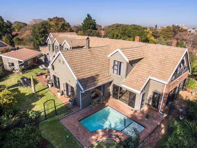 5 Bed House in Florida Park