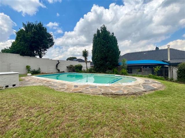5 Bed House in Linmeyer