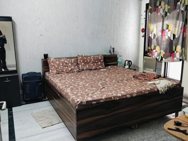 5 Bedroom 180 Sq.Mt. Builder Floor in Sector 29 Noida Listing ID: #10330