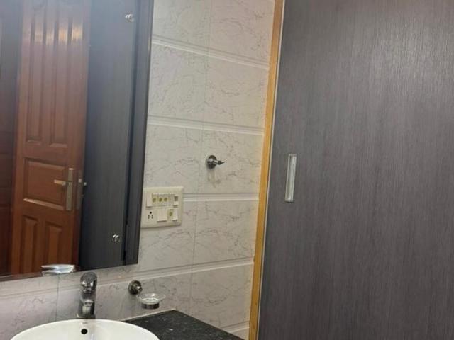 5 Bedroom 300 Sq.Mt. Builder Floor in Sector 71 Noida Listing ID: #10334