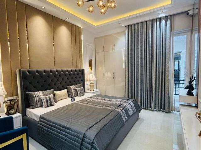 5 Bedroom 3500 Sq.Ft. Penthouse in Sector 27 Panchkula Listing ID: #9731
