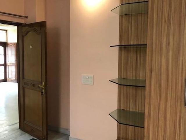 5 Bedroom 4000 Sq.Ft. Builder Floor in Sector 61 Noida Listing ID: #9978