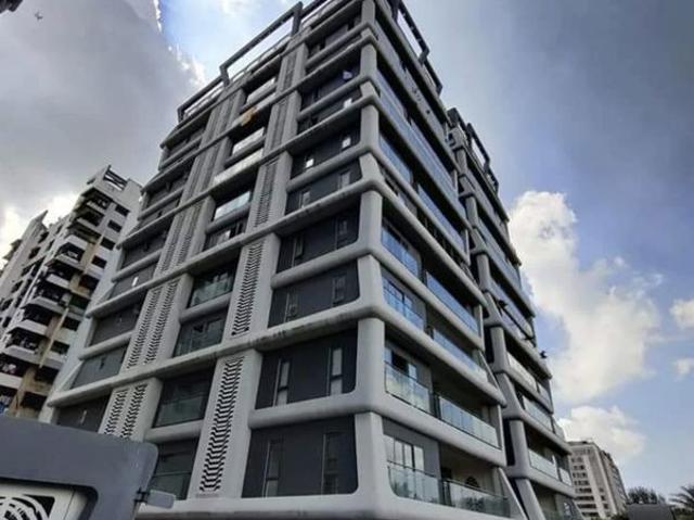 5 Bedroom 5400 Sq.Ft. Apartment in Vesu Surat Listing ID: #10374