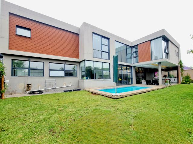 5 Bedroom Cluster To Let in Houghton Estate