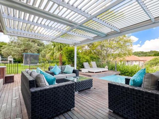 5 Bedroom Cluster in Featherbrooke Estate