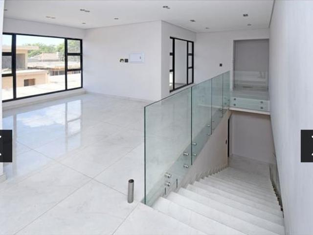 5 Bedroom Cluster in Houghton Estate