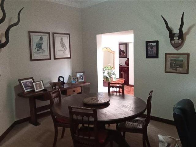 5 Bedroom Cluster in Jordaan park