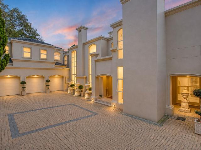 5 Bedroom Cluster in Sandhurst