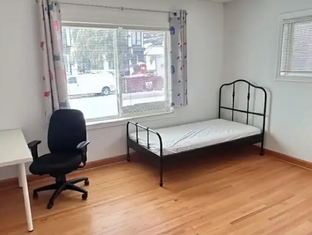 5 Bedroom Apartment Calgary AB 104180912
