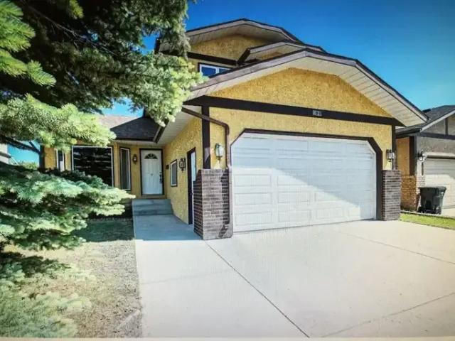 5 Bedroom Apartment Calgary AB 104362586