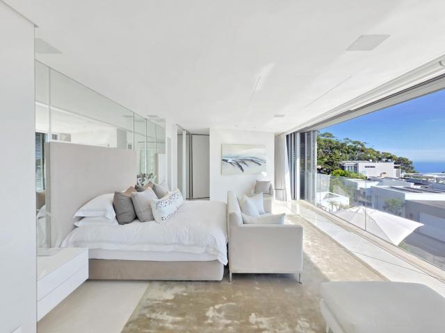 5 Bedroom Apartment / Flat For Sale in Fresnaye