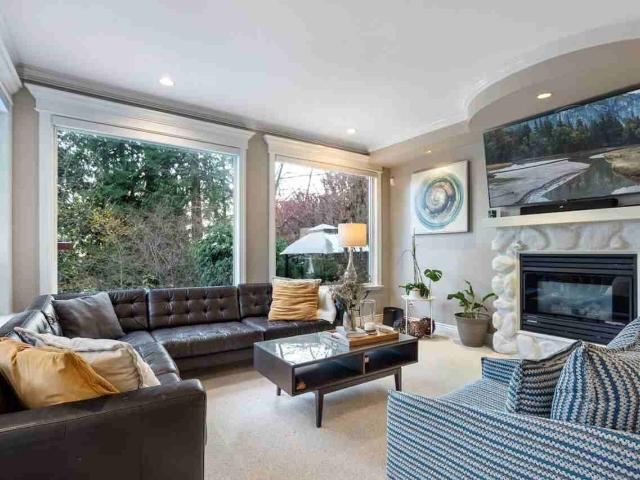 5 Bedroom Apartment for Rent at 935 Sauve Crt #1051854P, North Vancouver, BC V7K 3C8