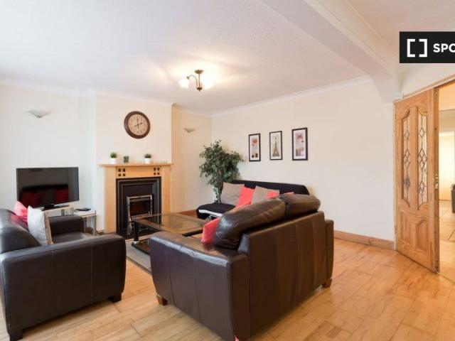5 Bedroom Apartment for rent in Clonsilla, Dublin