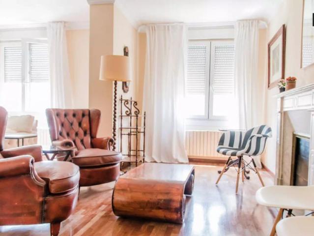 5 bedroom apartment for rent in La Xerea, professionals only